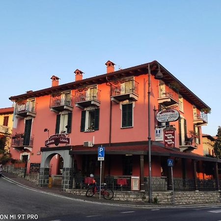 Azzano Holidays B&B Mezzegra Exterior photo